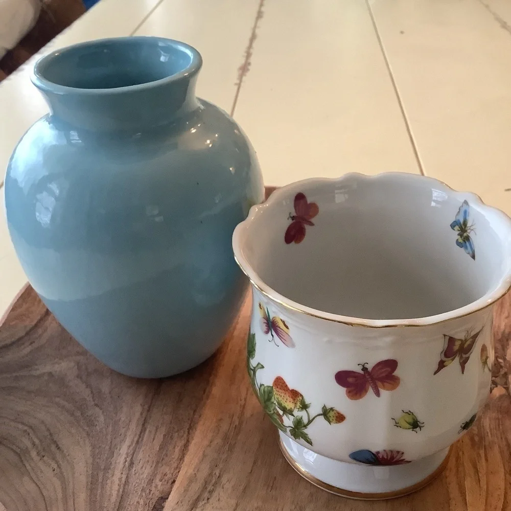 Collection of 2 Vintage Vases